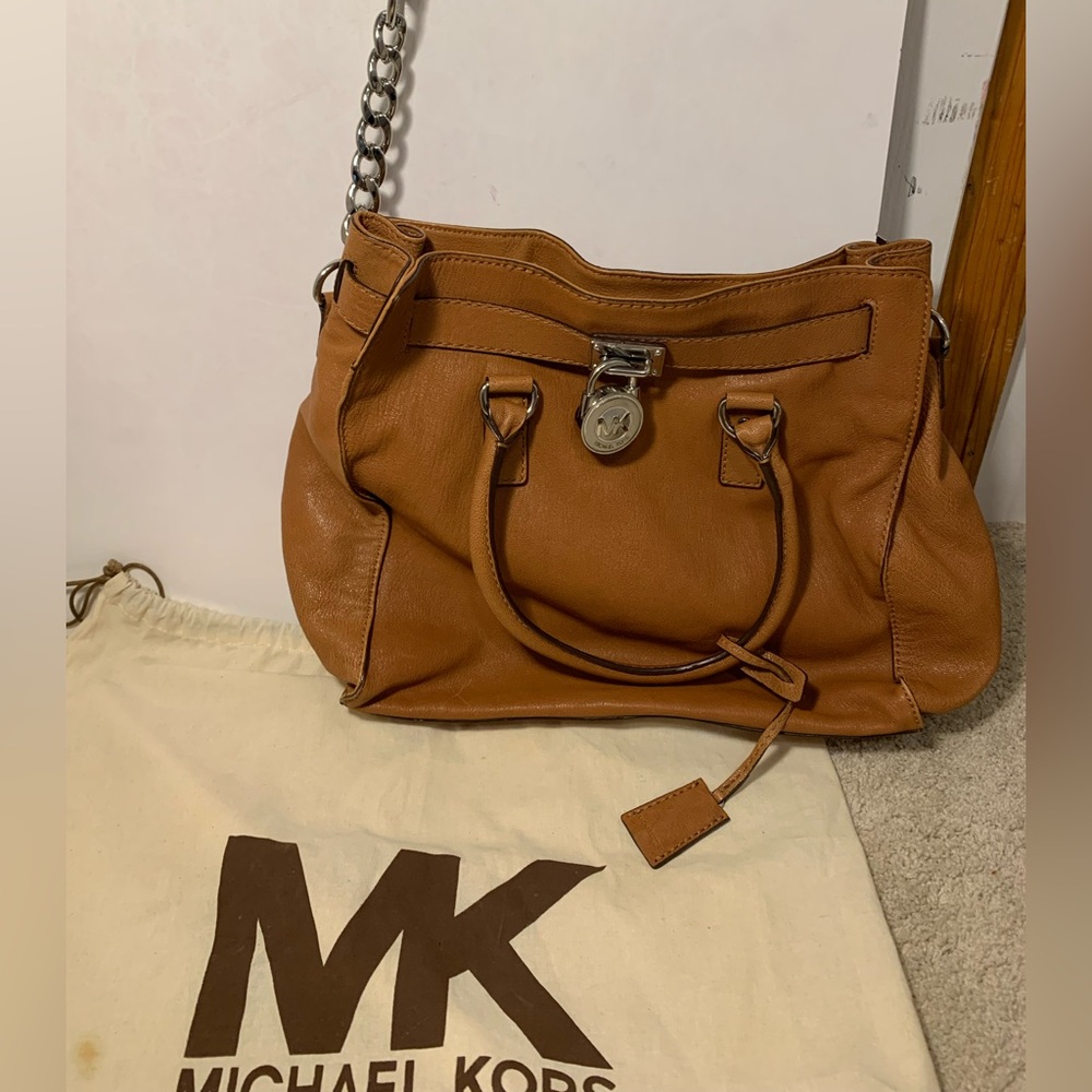 Michael Kors Brown Leather Handbag with Strap • Pre-Owned Excellent